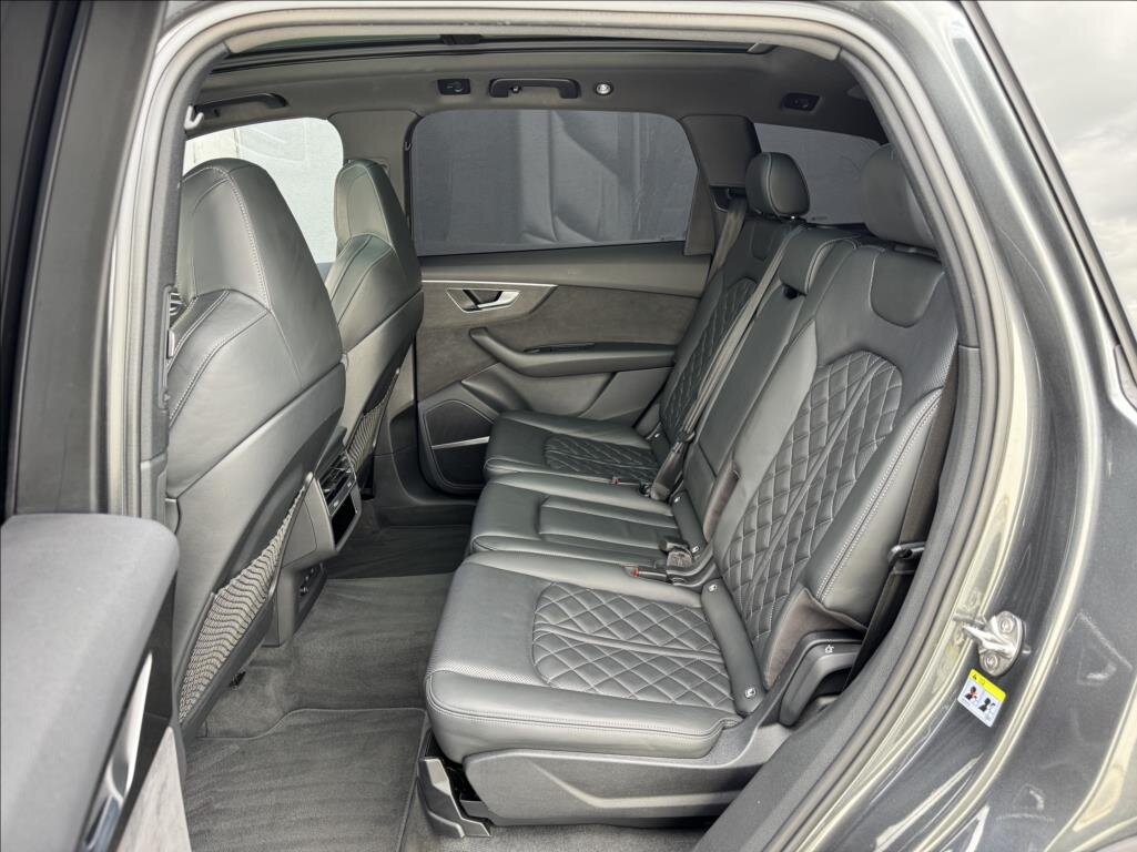 Audi SQ7 Kombi 4,0 l 320 kw