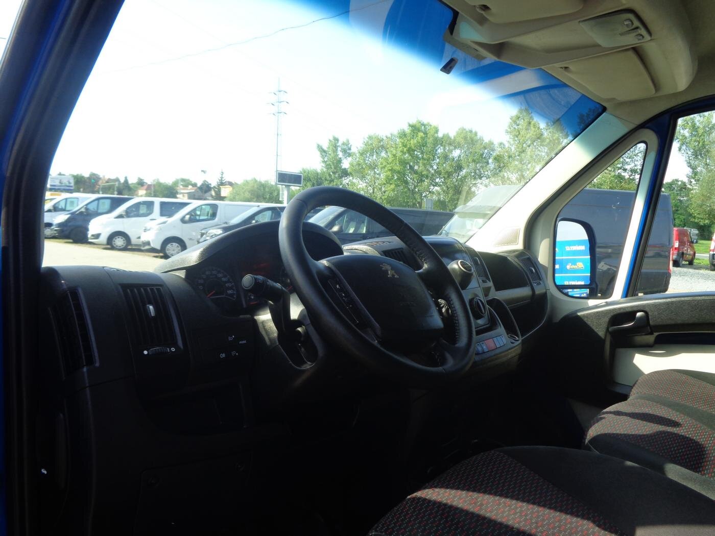 Peugeot Boxer Valník 2,0 l 96 kw