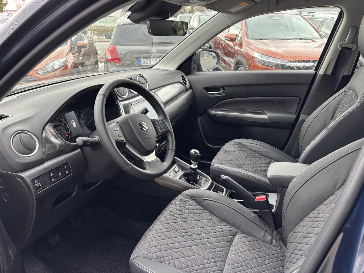Suzuki Vitara SUV / Terénní 1,4 l 81 kw