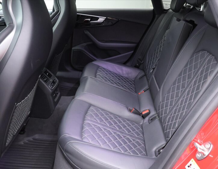 Audi S5 Liftback 3,0 l 251 kw