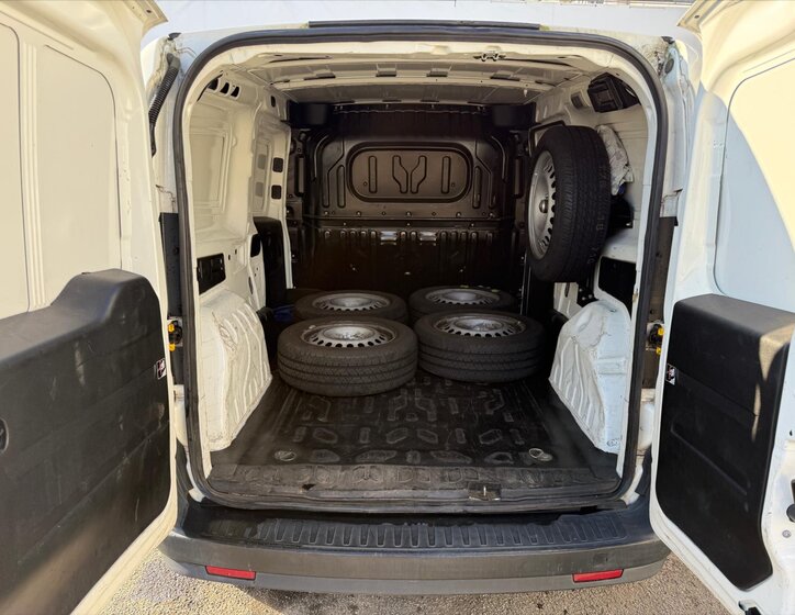 Opel Combo VAN / Minibus 1,4 l 88 kw