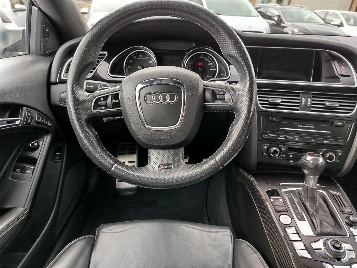 Audi RS 5 Kupé 4,2 l 331 kw