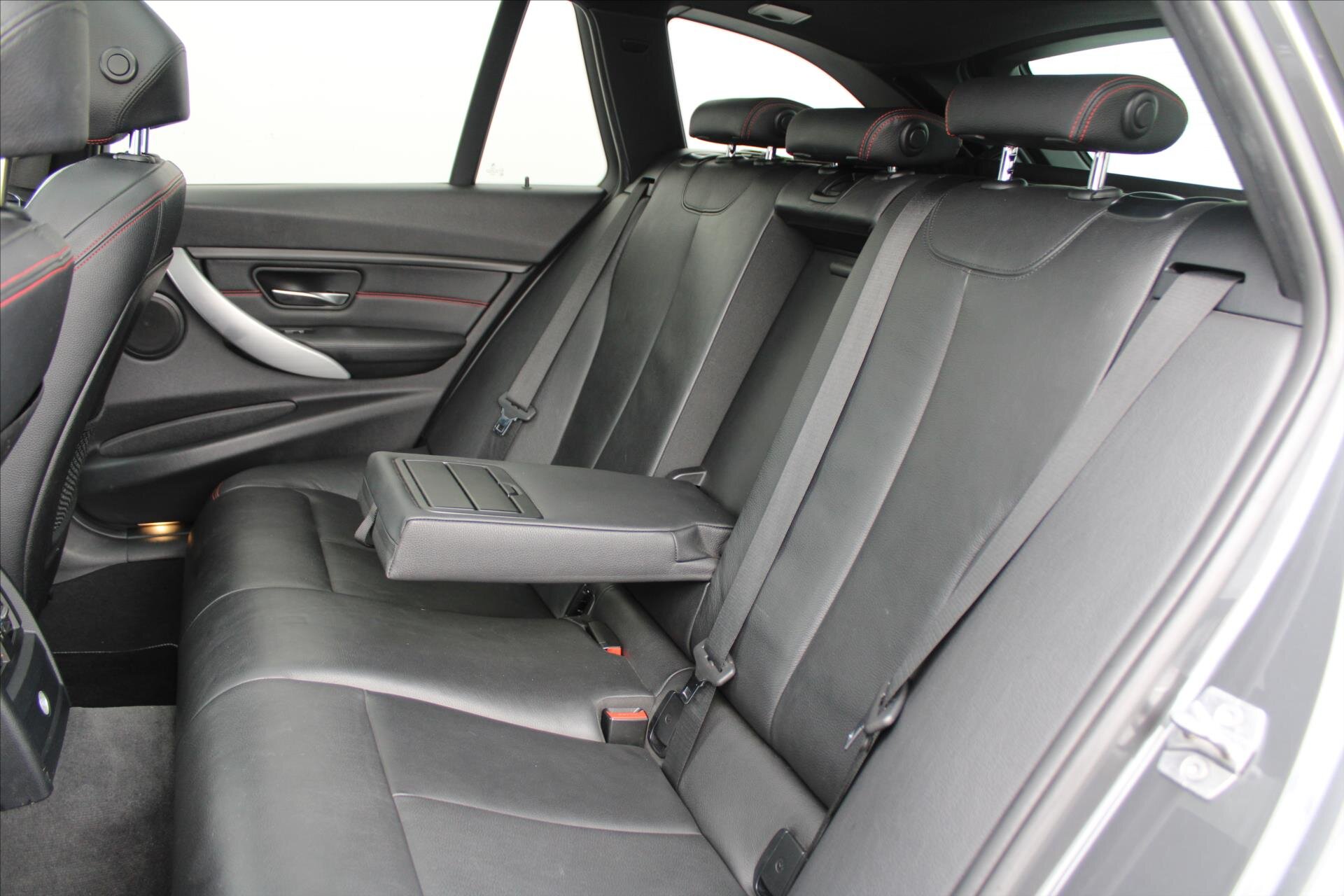 BMW Řada 3 Kombi 3,0 l 190 kw