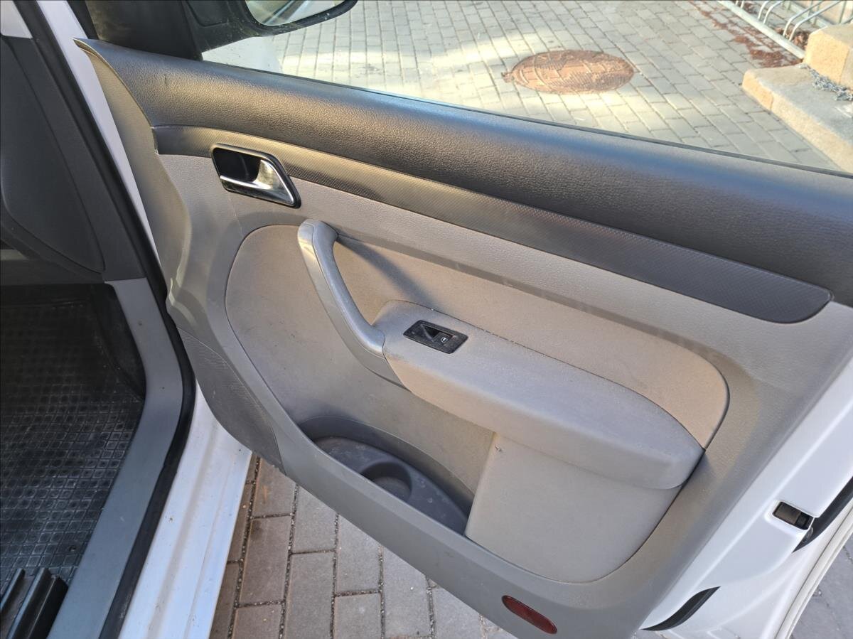 Volkswagen Caddy Kombi 1,9 l 77 kw