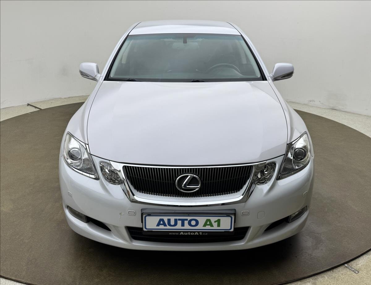 Lexus GS 300 Sedan / Limuzína 3,0 l 183 kw