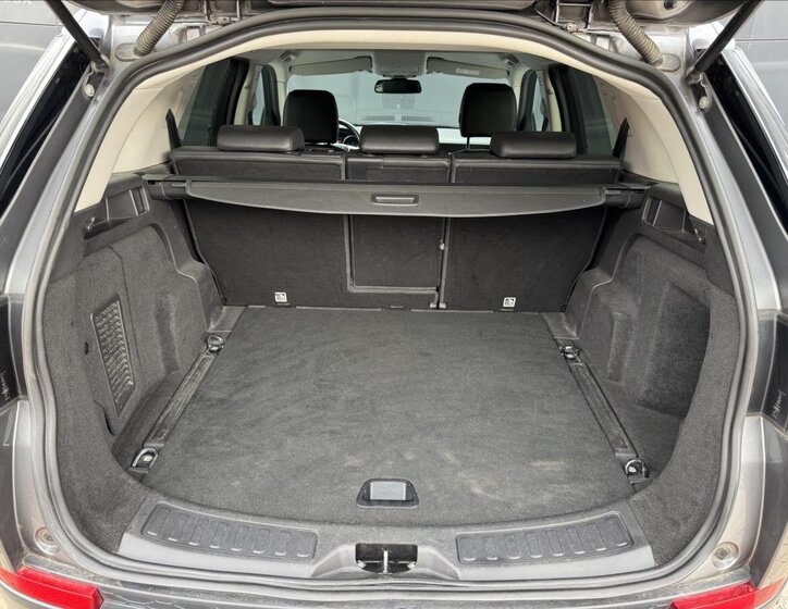 Land Rover Discovery Sport SUV / Terénní 2,0 l 132 kw