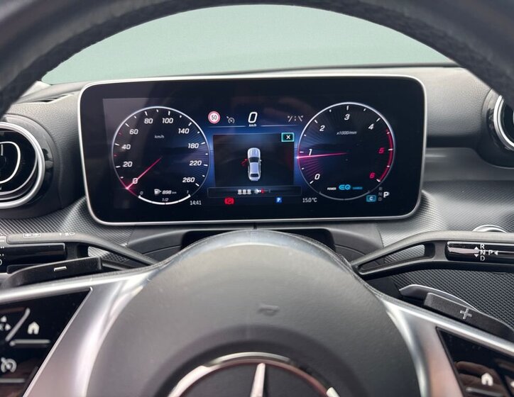 Mercedes-Benz Třídy C Sedan / Limuzína 2,0 l 147 kw