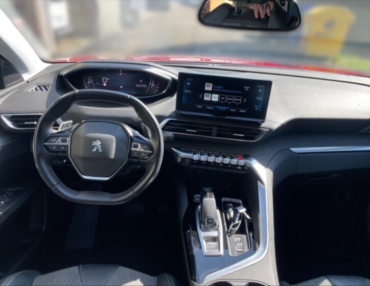 Peugeot 3008 SUV / Terénní 1,5 l 96 kw
