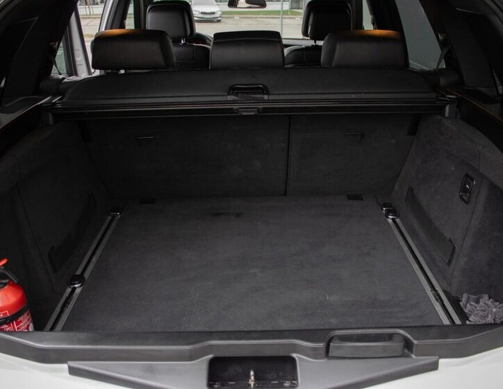 BMW X5 SUV 3,0 l 180 kw