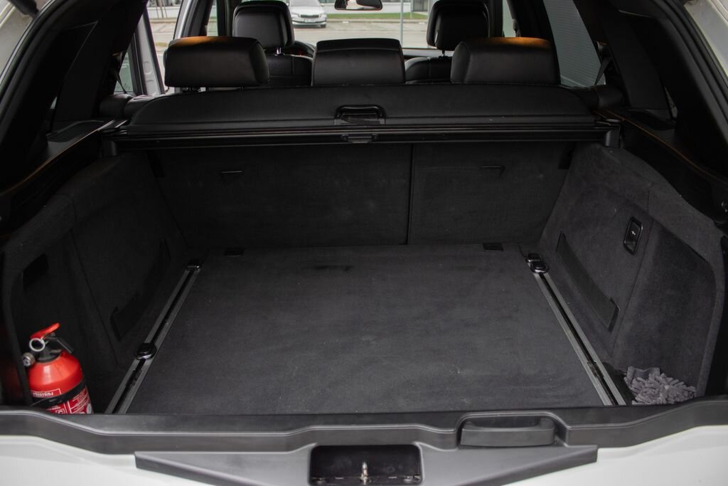 BMW X5 SUV 3,0 l 180 kw