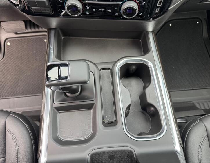 Chevrolet Silverado 20