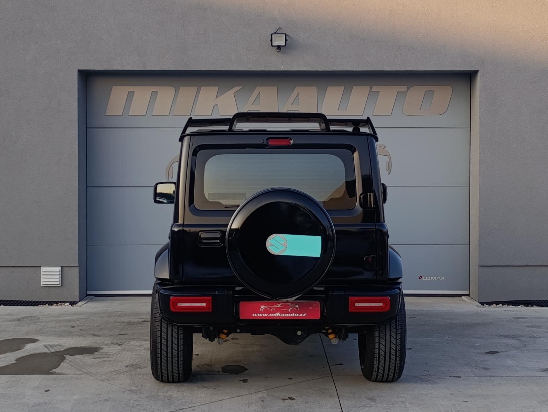 Suzuki Jimny SUV 1,5 l 75 kw