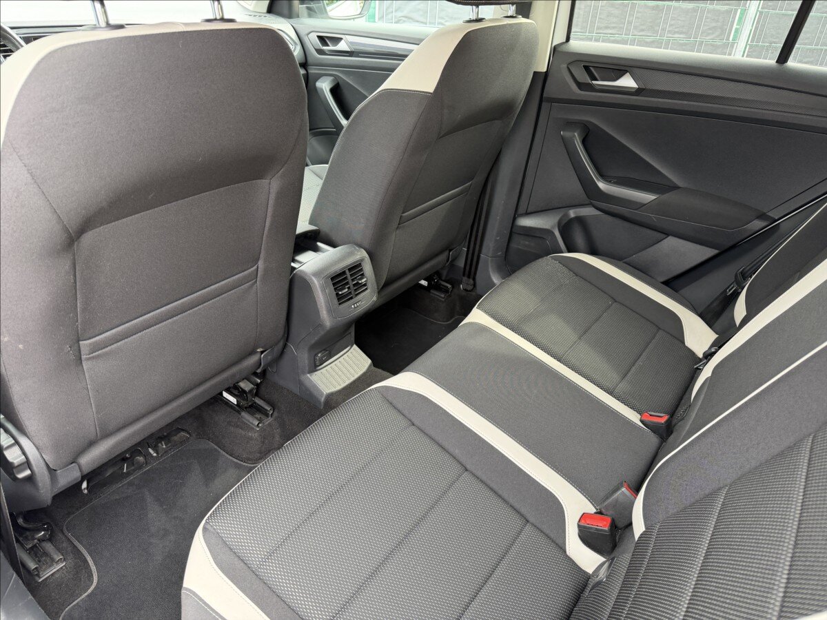 Volkswagen T-Roc SUV / Terénní 999,0 85 kw