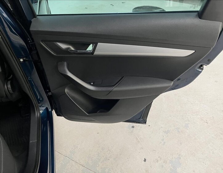 Škoda Karoq SUV / Terénní 1,5 l 110 kw