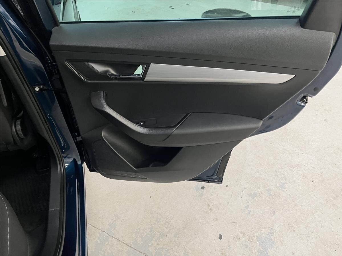 Škoda Karoq SUV / Terénní 1,5 l 110 kw