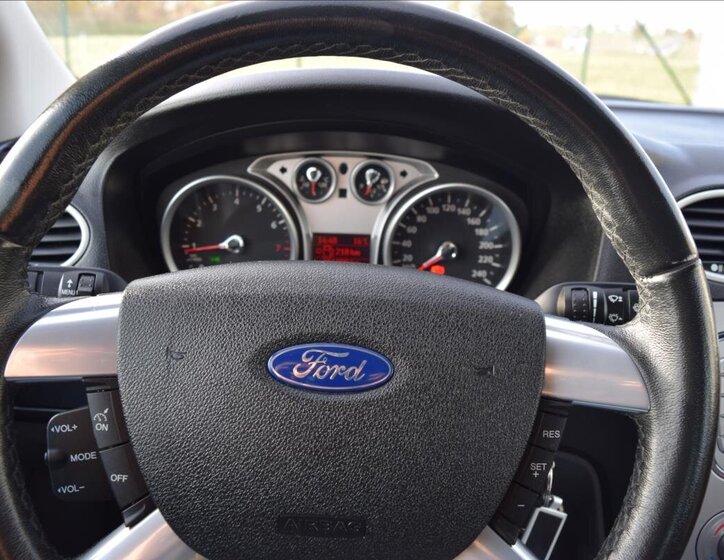 Ford Focus Hatchback 1,6 l 74 kw