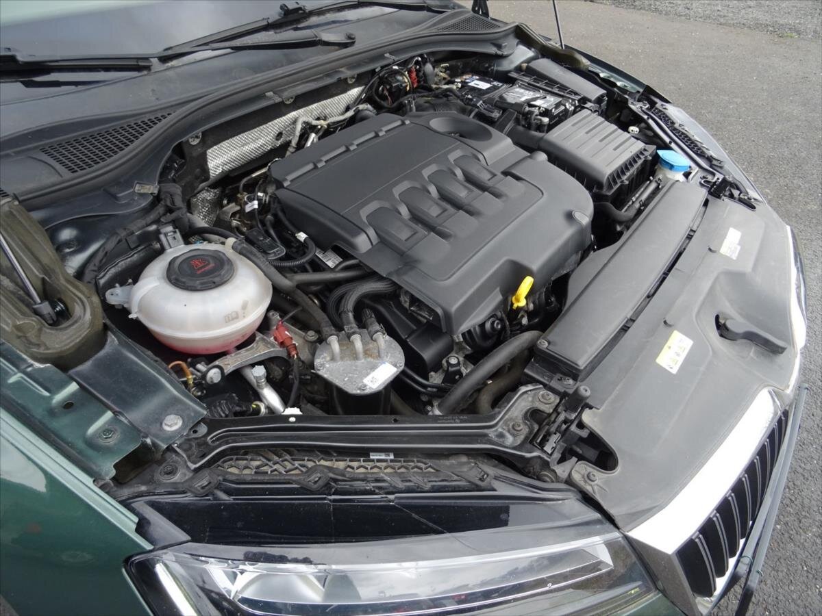 Škoda Superb Kombi 1,6 l 88 kw