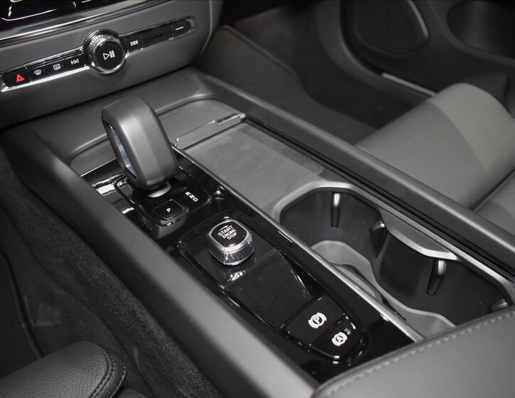 Volvo V60 Kombi 2,0 l 145 kw