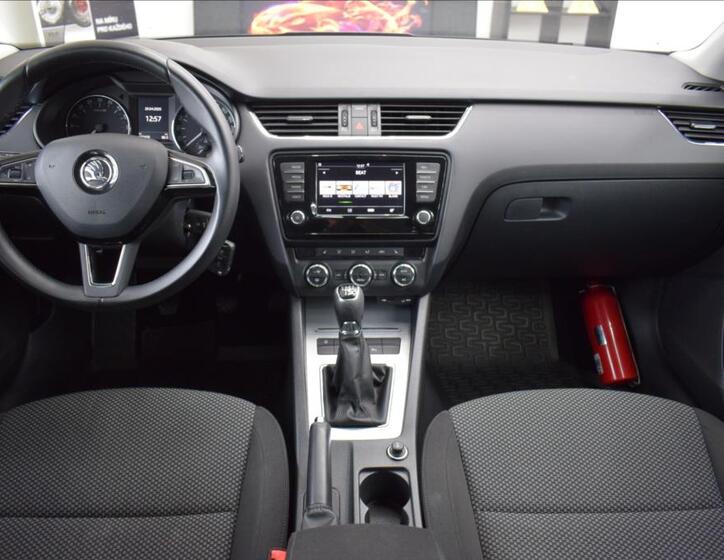 Škoda Octavia 14