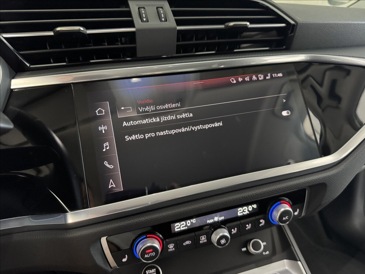 Audi Q3 SUV / Terénní 2,0 l 110 kw