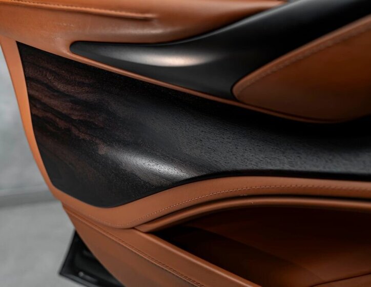 Aston Martin Ostatní SUV 4,0 l 405 kw