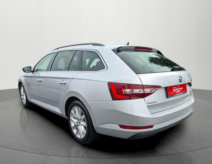 Škoda Superb Kombi 2,0 l 110 kw