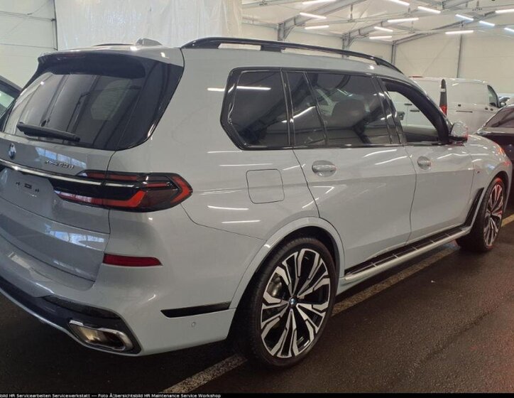 BMW X7 SUV / Terénní 3,0 l 259 kw