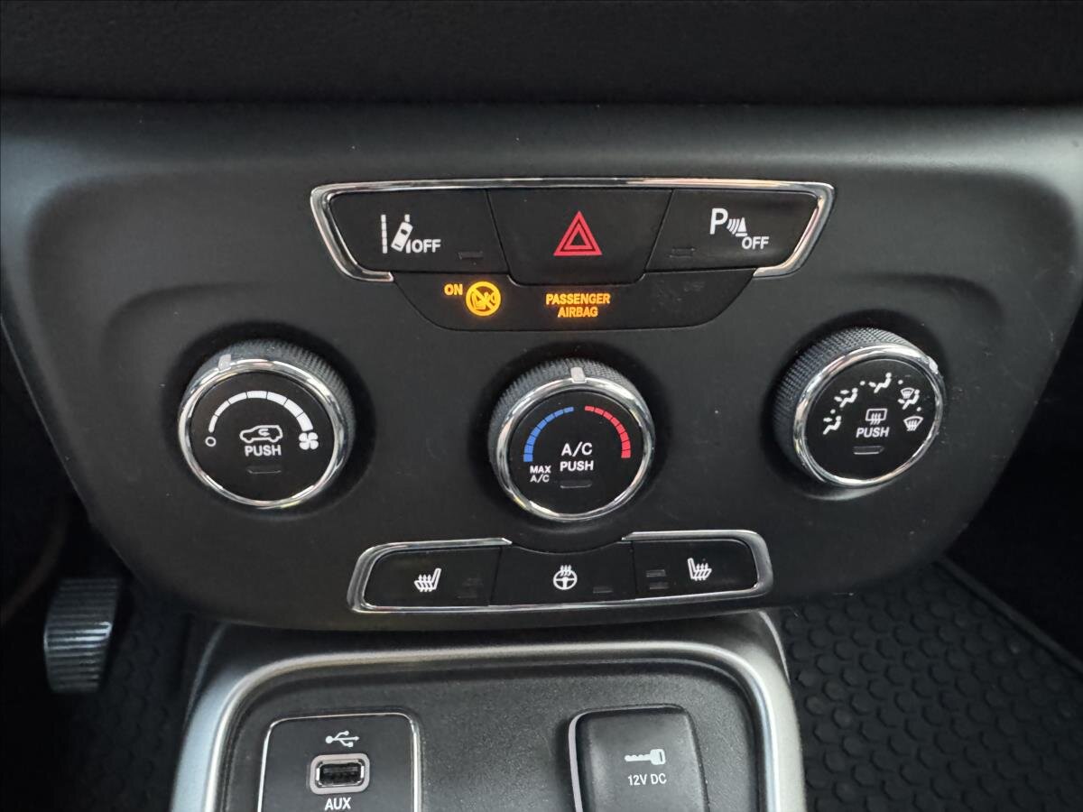 Jeep Compass SUV / Terénní 1,4 l 103 kw