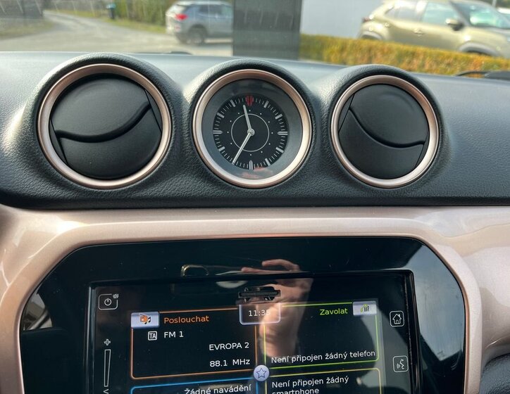 Suzuki Vitara SUV / Terénní 1,6 l 88 kw