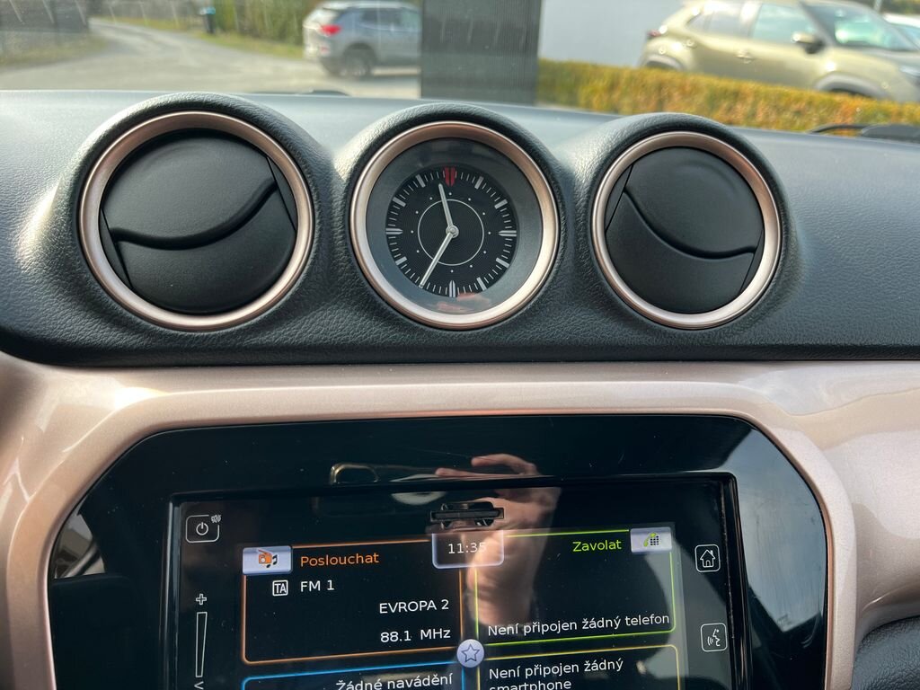 Suzuki Vitara SUV / Terénní 1,6 l 88 kw