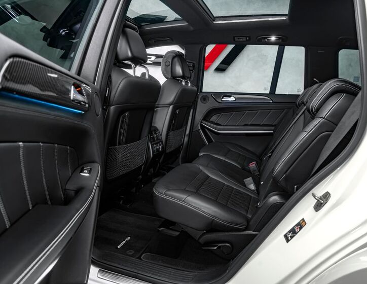 Mercedes-Benz GLS 16