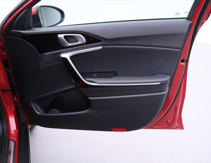 KIA XCeed SUV / Terénní 1,5 l 117 kw