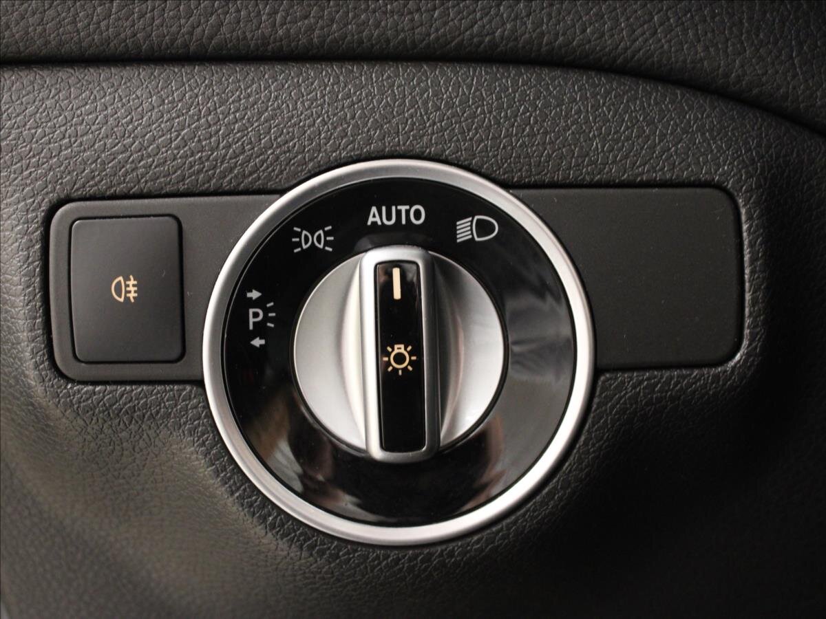 Mercedes-Benz CLA Kombi 2,1 l 100 kw