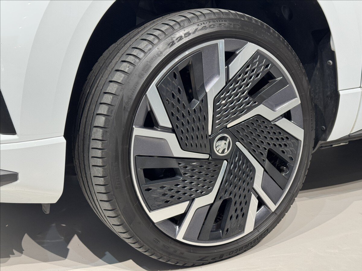 Škoda Karoq SUV / Terénní 2,0 l 110 kw