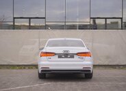 Audi A6 4