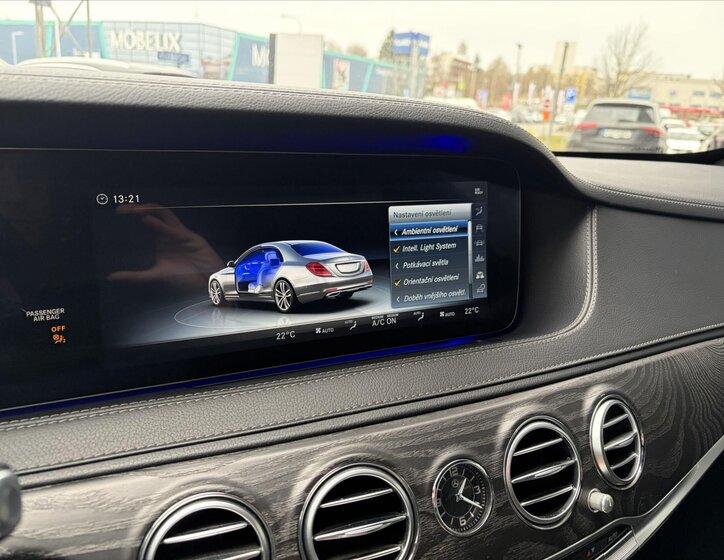 Mercedes-Benz Třídy S Sedan / Limuzína 4,0 l 345 kw