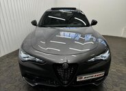 Alfa Romeo Stelvio 13