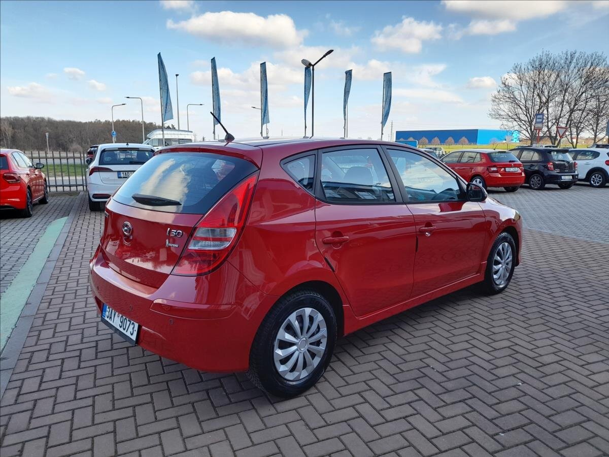 Hyundai i30 Hatchback 1,4 l 80 kw