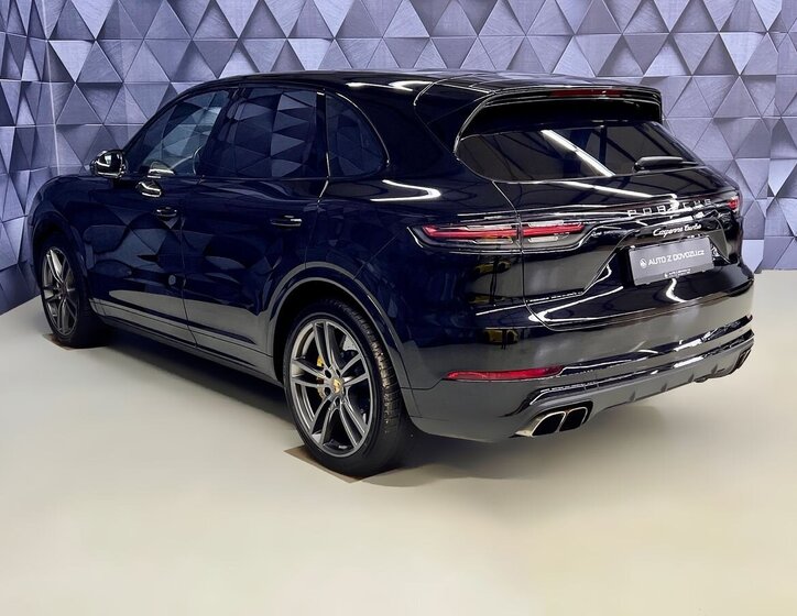 Porsche Cayenne SUV / Terénní 4,0 l 404 kw