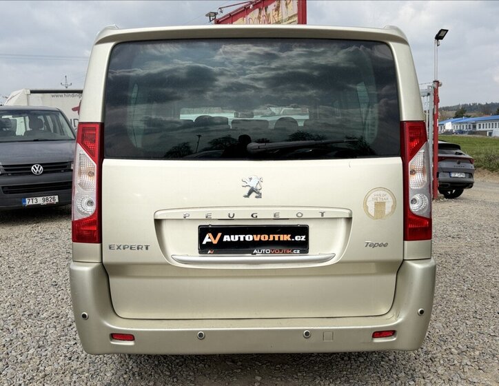 Peugeot Expert MPV 2,0 l 120 kw