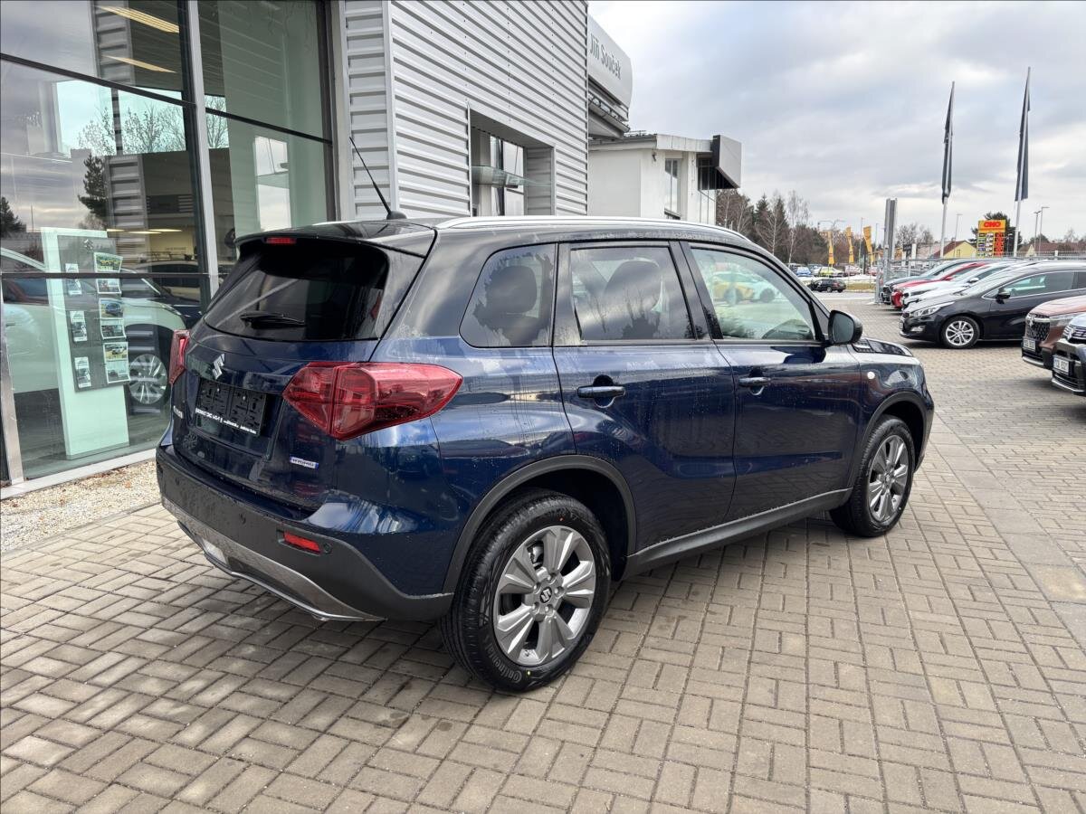 Suzuki Vitara SUV 1,4 l 81 kw