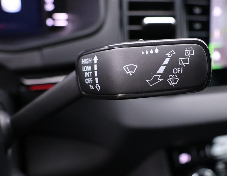 Škoda Karoq SUV / Terénní 2,0 l 110 kw