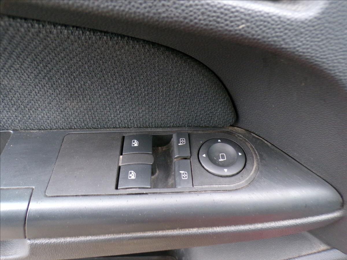 Opel Astra Hatchback 1,6 l 77 kw