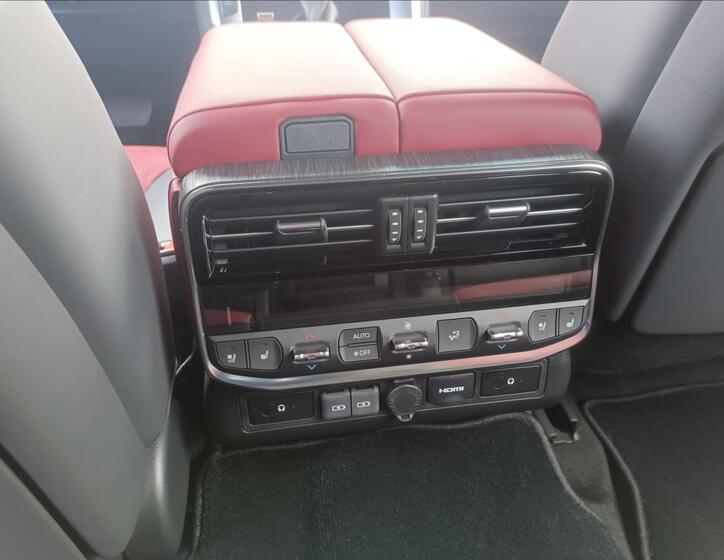 Toyota Land Cruiser 13