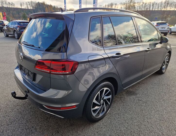 Volkswagen Golf Sportsvan 5