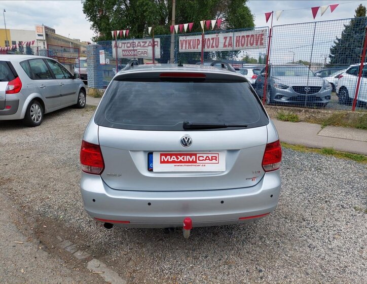 Volkswagen Golf Kombi 1,6 l 77 kw