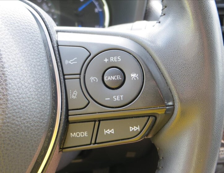 Toyota RAV4 SUV / Terénní 2,5 l 131 kw