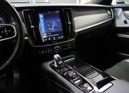 Volvo S90 Sedan / Limuzína 2,0 l 235 kw