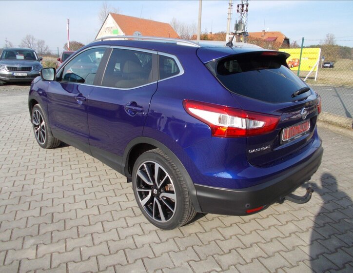 Nissan Qashqai SUV / Terénní 1,6 l 120 kw