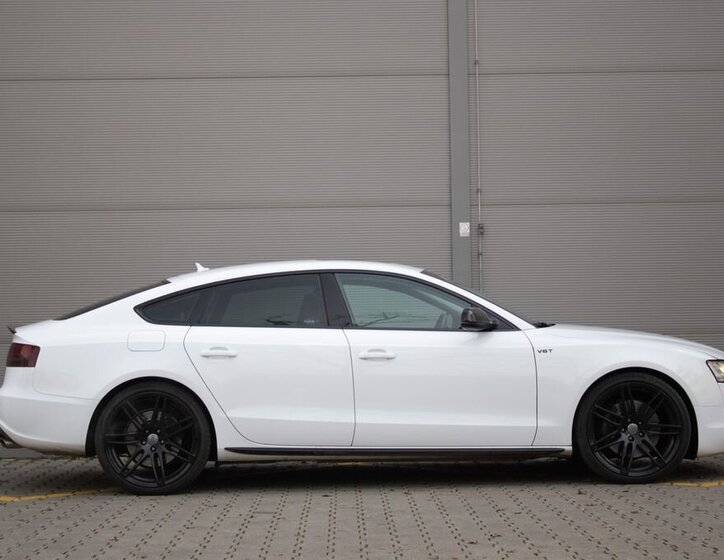 Audi S5 4